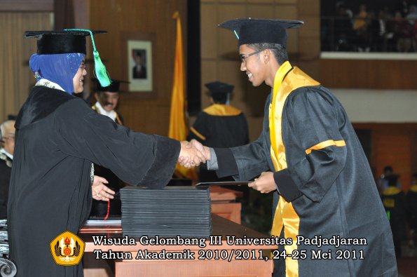 wisuda-fpik-oleh-dekan-016