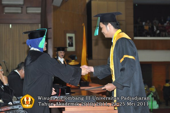 wisuda-fpik-oleh-dekan-044