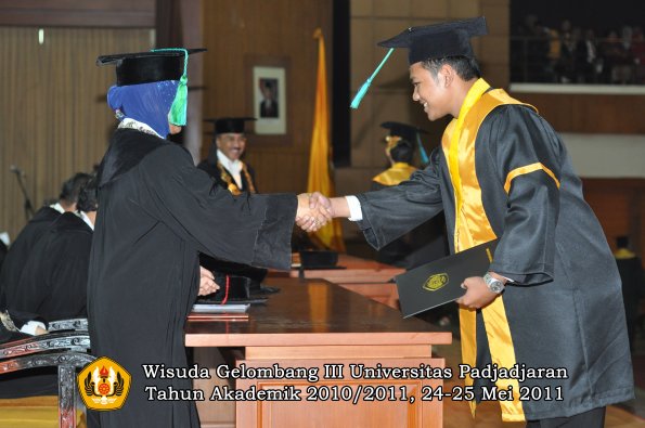 wisuda-fpik-oleh-dekan-055