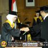 wisuda-fe-oleh-rektor-195-copy