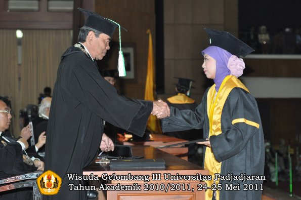 wisuda-faperta-oleh-dekan-046-copy