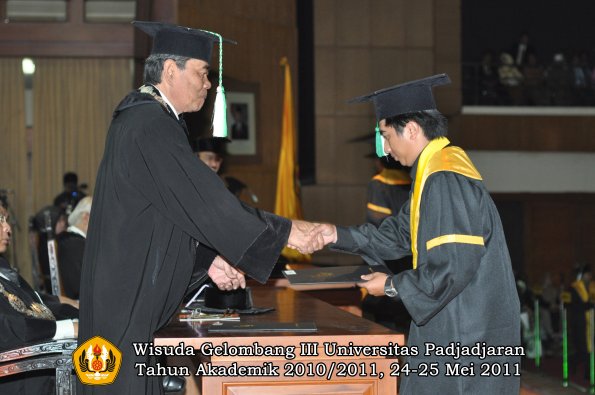 wisuda-faperta-oleh-dekan-052-copy