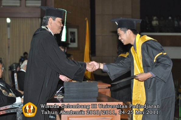 wisuda-faperta-oleh-dekan-057-copy