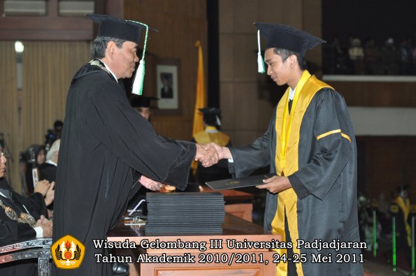 wisuda-faperta-oleh-dekan-062-copy