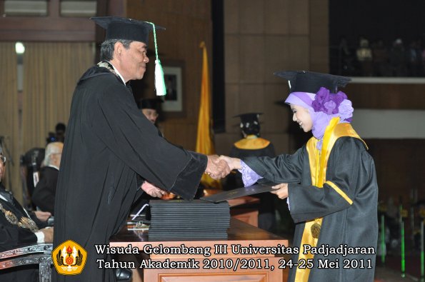 wisuda-faperta-oleh-dekan-065-copy