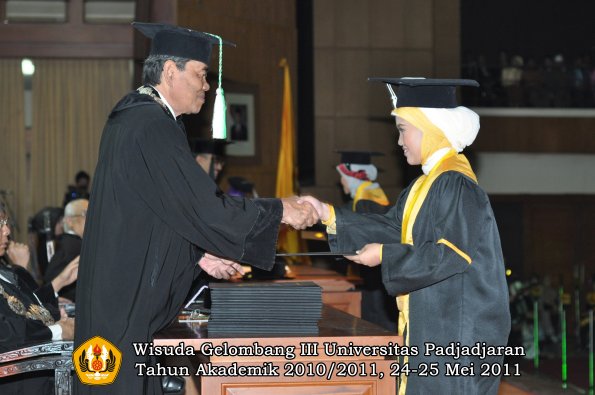 wisuda-faperta-oleh-dekan-067-copy