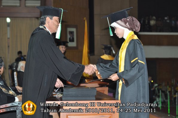 wisuda-faperta-oleh-dekan-074-copy