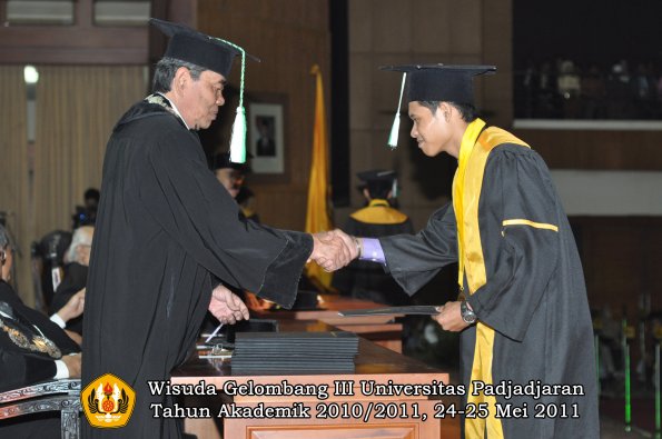 wisuda-faperta-oleh-dekan-078-copy