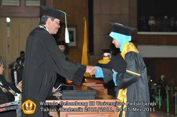 wisuda-faperta-oleh-dekan-082-copy