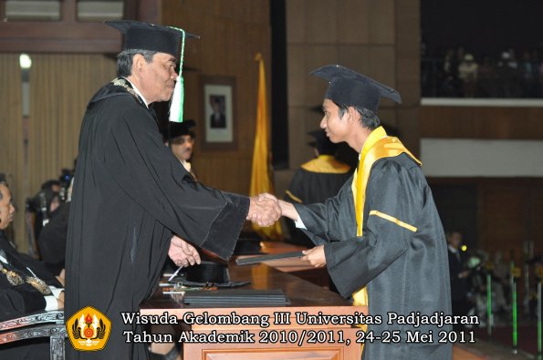 wisuda-faperta-oleh-dekan-091-copy