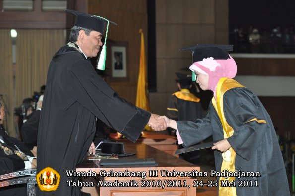 wisuda-faperta-oleh-dekan-092-copy