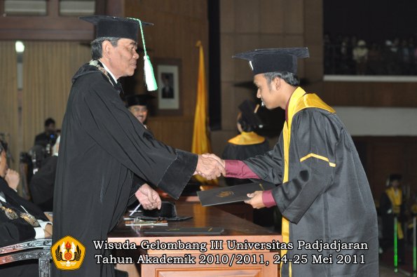 wisuda-faperta-oleh-dekan-096-copy