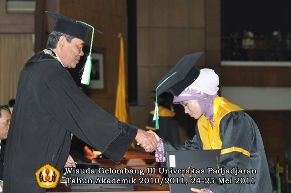 wisuda-faperta-oleh-dekan-111-copy