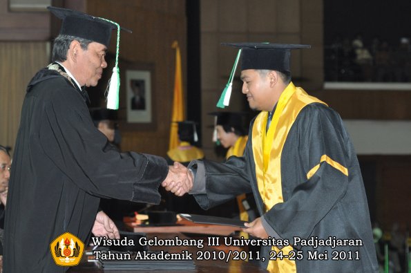 wisuda-faperta-oleh-dekan-118-copy