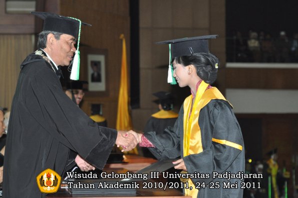 wisuda-faperta-oleh-dekan-123-copy