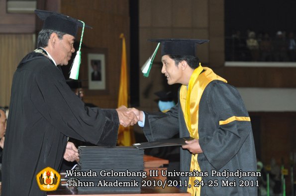 wisuda-faperta-oleh-dekan-129-copy