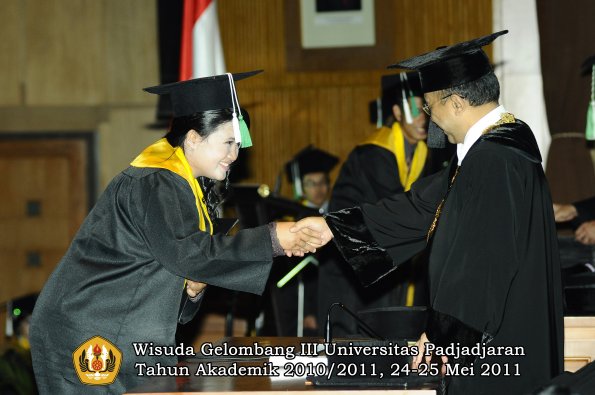 wisuda-faperta-oleh-rektor-023-copy