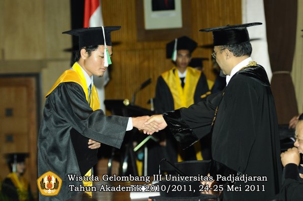 wisuda-faperta-oleh-rektor-028-copy