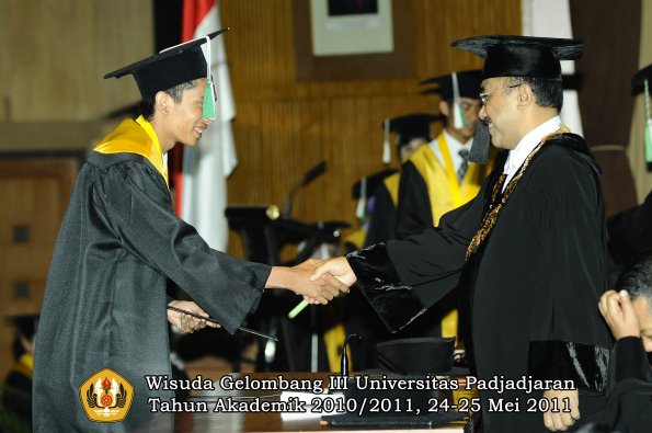 wisuda-faperta-oleh-rektor-029-copy