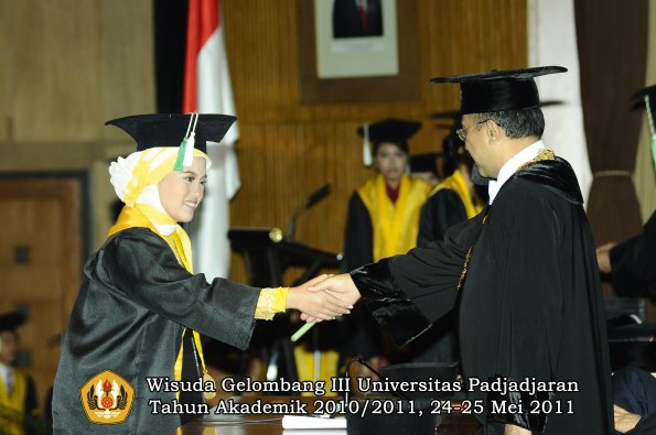 wisuda-faperta-oleh-rektor-034-copy