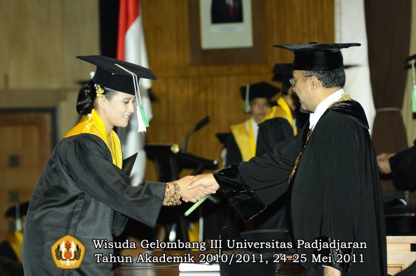 wisuda-faperta-oleh-rektor-037-copy