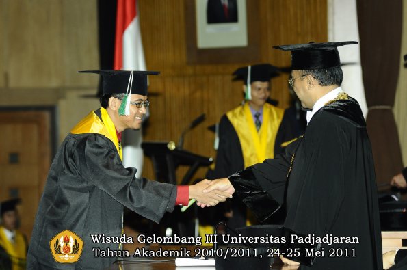 wisuda-faperta-oleh-rektor-044-copy