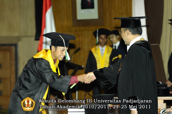 wisuda-faperta-oleh-rektor-063-copy