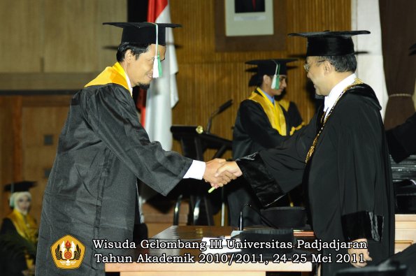 wisuda-faperta-oleh-rektor-075-copy