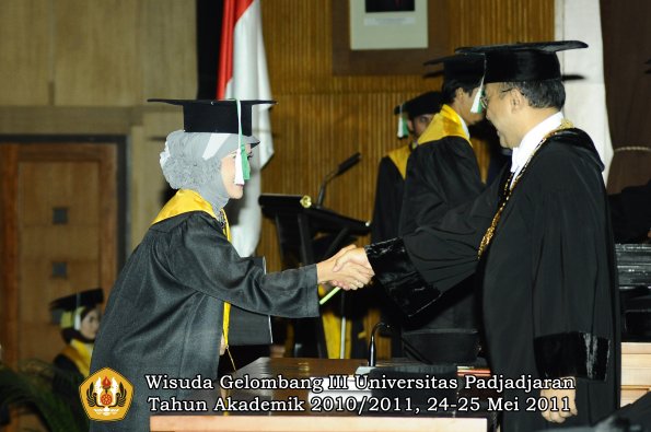 wisuda-faperta-oleh-rektor-076-copy