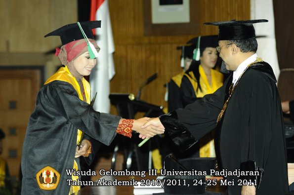 wisuda-faperta-oleh-rektor-096-copy