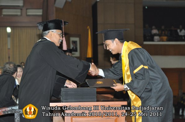 wisuda-fapet-oleh-dekan-016-copy