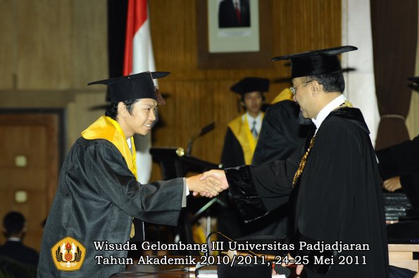 wisuda-fapet-oleh-rektor-010-copy