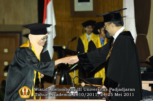 wisuda-fapet-oleh-rektor-025-copy