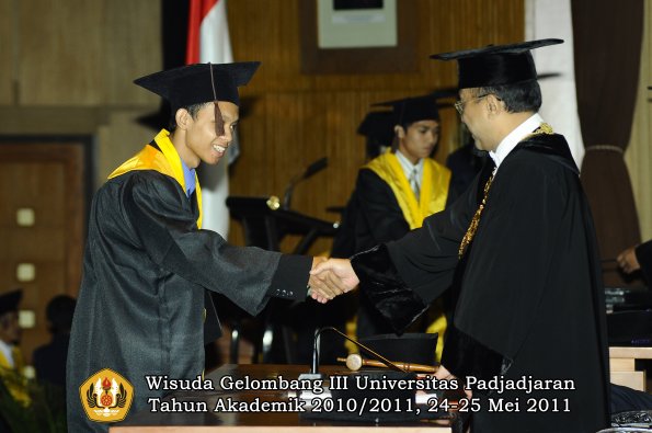 wisuda-fapet-oleh-rektor-026-copy