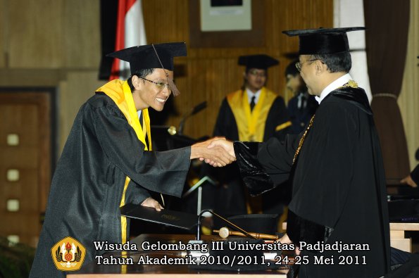 wisuda-fapet-oleh-rektor-038-copy