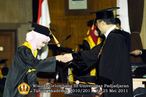 wisuda-fmipa-oleh-rektor-022-copy