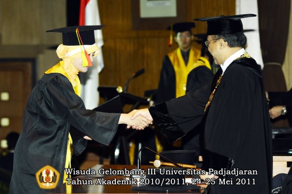 wisuda-fmipa-oleh-rektor-029-copy