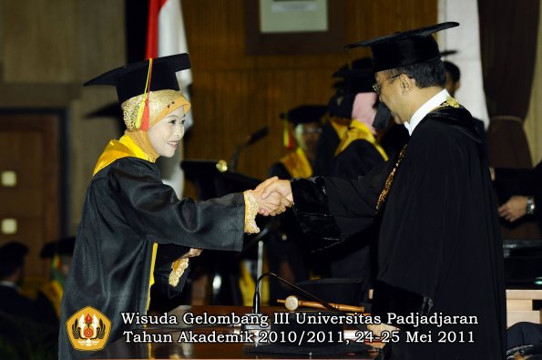 wisuda-fmipa-oleh-rektor-032-copy