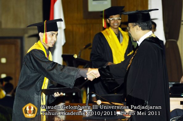 wisuda-fmipa-oleh-rektor-035-copy