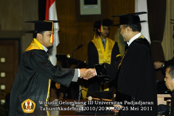 wisuda-fmipa-oleh-rektor-037-copy