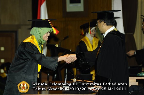 wisuda-fmipa-oleh-rektor-040-copy