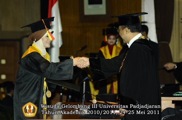 wisuda-fmipa-oleh-rektor-041-copy