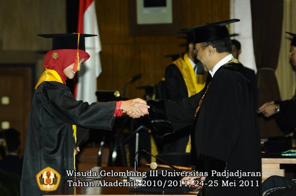 wisuda-fmipa-oleh-rektor-042-copy