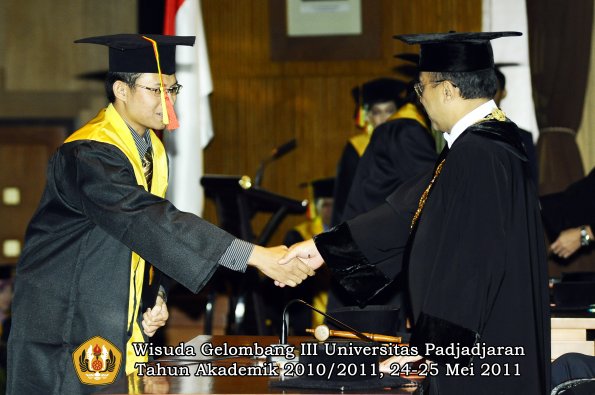 wisuda-fmipa-oleh-rektor-045-copy