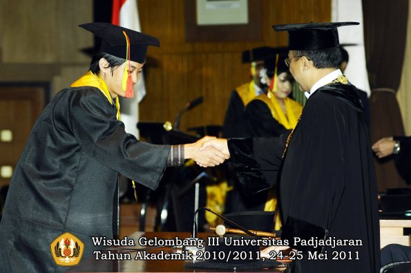 wisuda-fmipa-oleh-rektor-046-copy