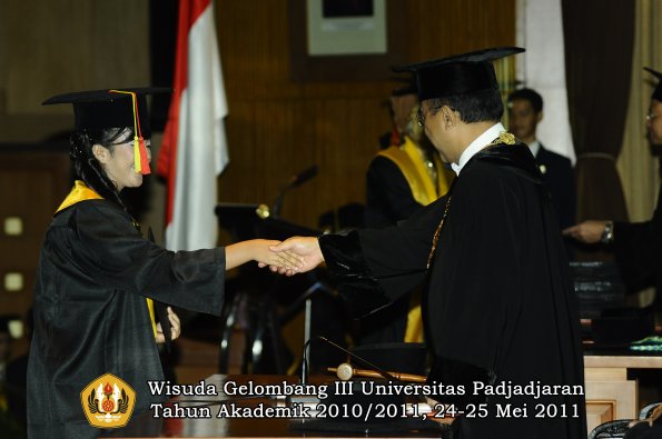 wisuda-fmipa-oleh-rektor-054-copy