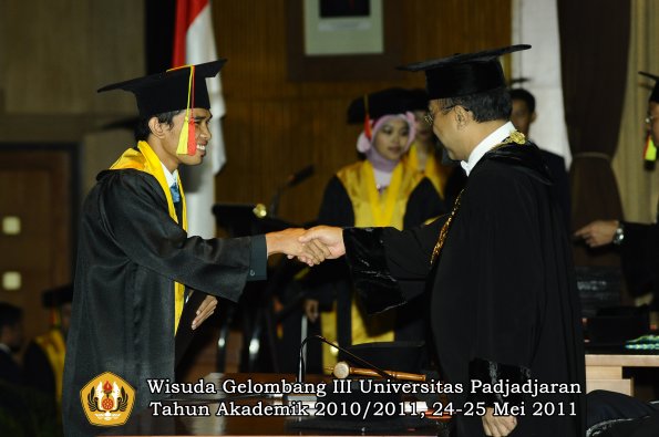 wisuda-fmipa-oleh-rektor-058-copy