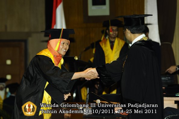 wisuda-fmipa-oleh-rektor-063-copy