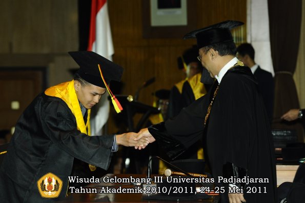 wisuda-fmipa-oleh-rektor-066-copy