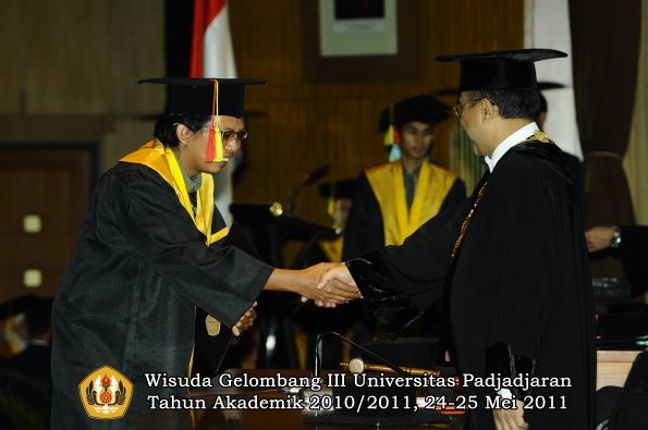 wisuda-fmipa-oleh-rektor-069-copy